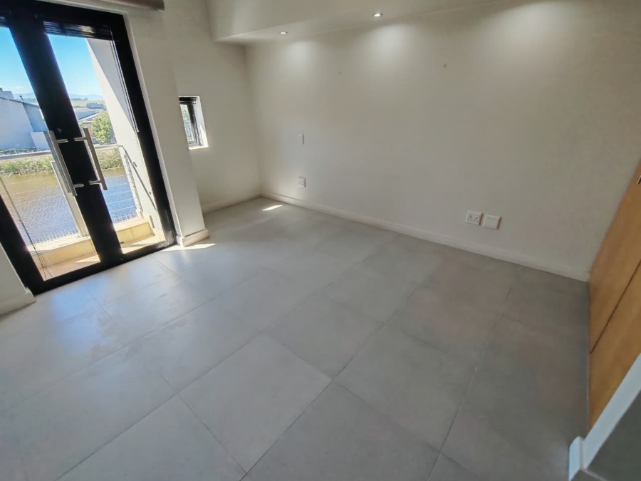 2 Bedroom Property for Sale in Oubaai Western Cape